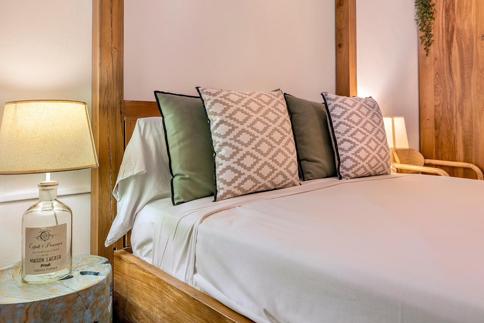La Guarida Suites Барселона Екстериор снимка